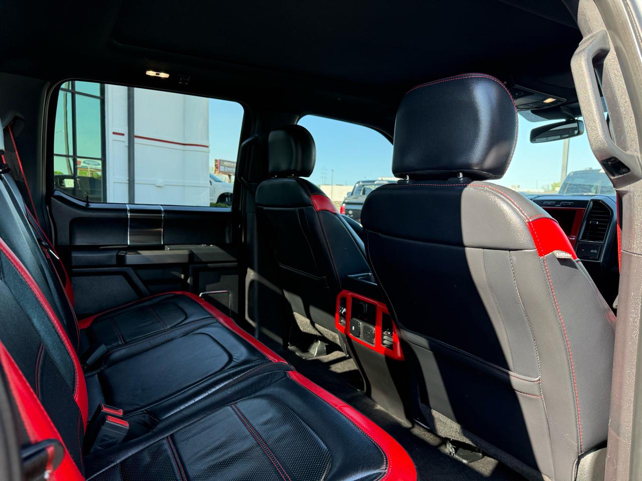 Ford F-150 4WD SuperCrew 139" Lariat 2018