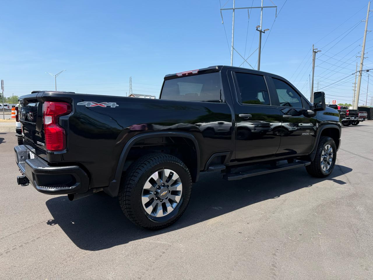 Chevrolet Silverado 2500HD 4WD Crew Cab 159" Custom 2023