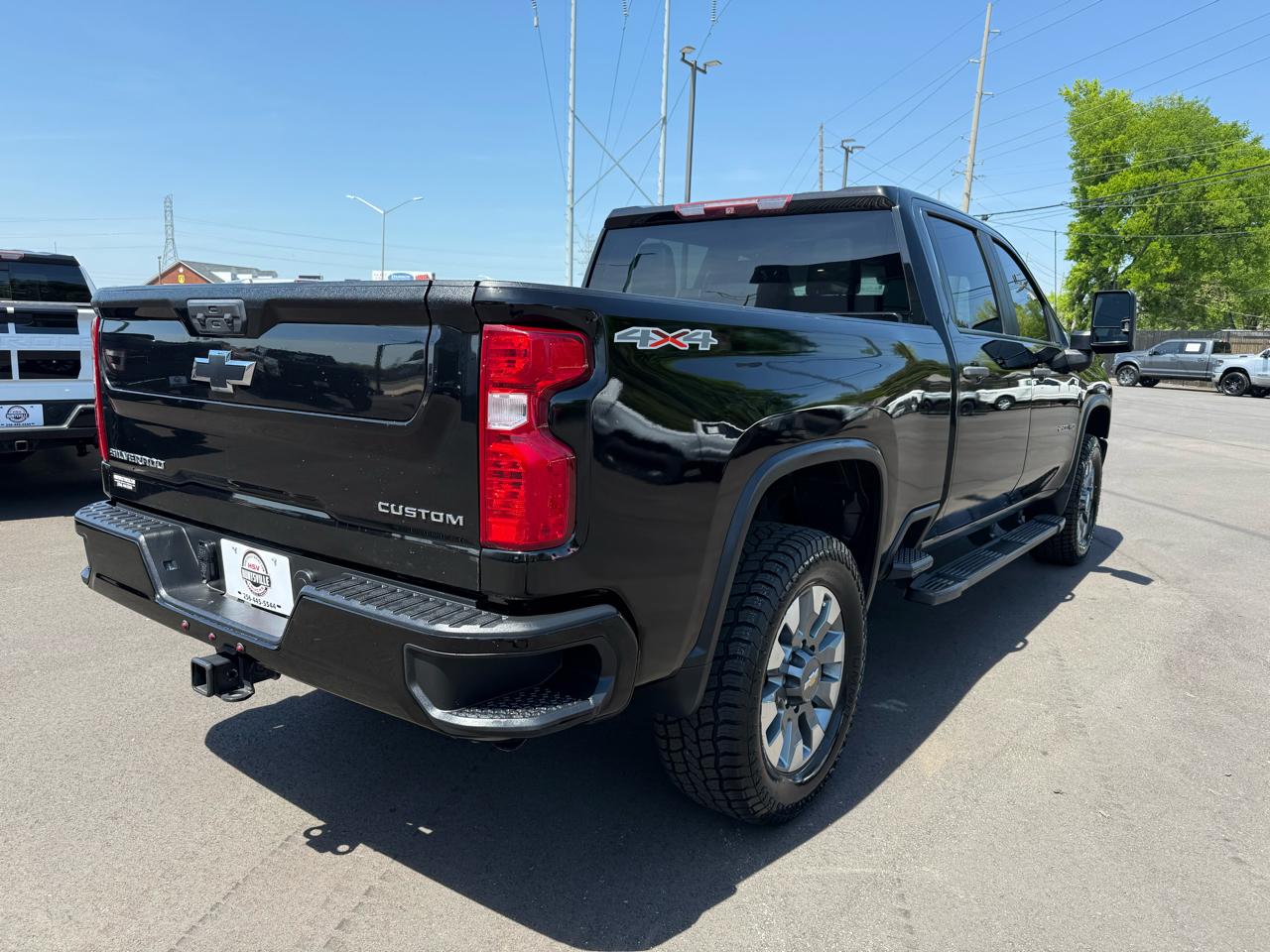Chevrolet Silverado 2500HD 4WD Crew Cab 159" Custom 2023