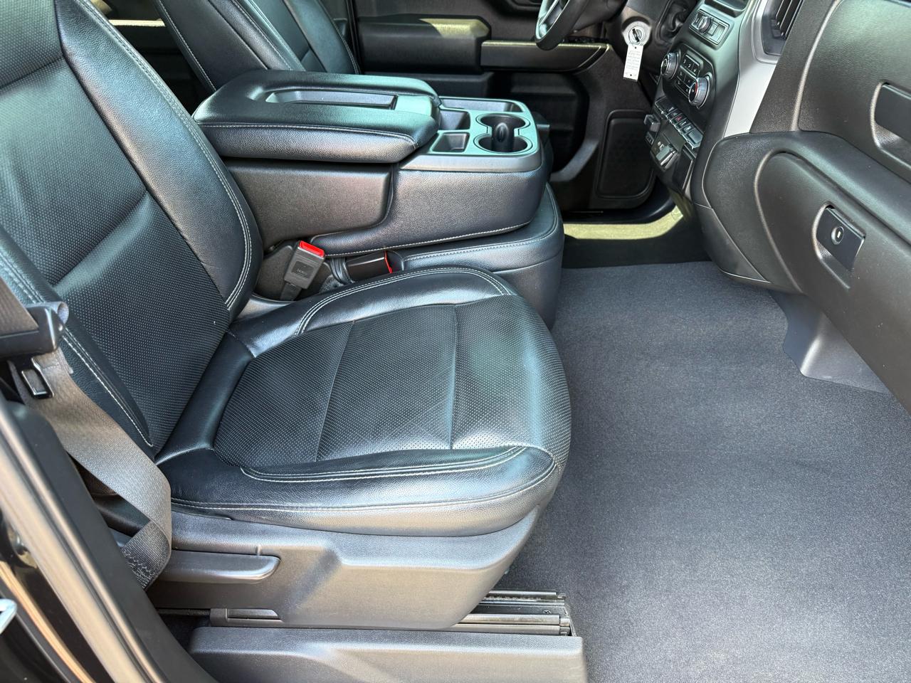 Chevrolet Silverado 2500HD 4WD Crew Cab 159" Custom 2023