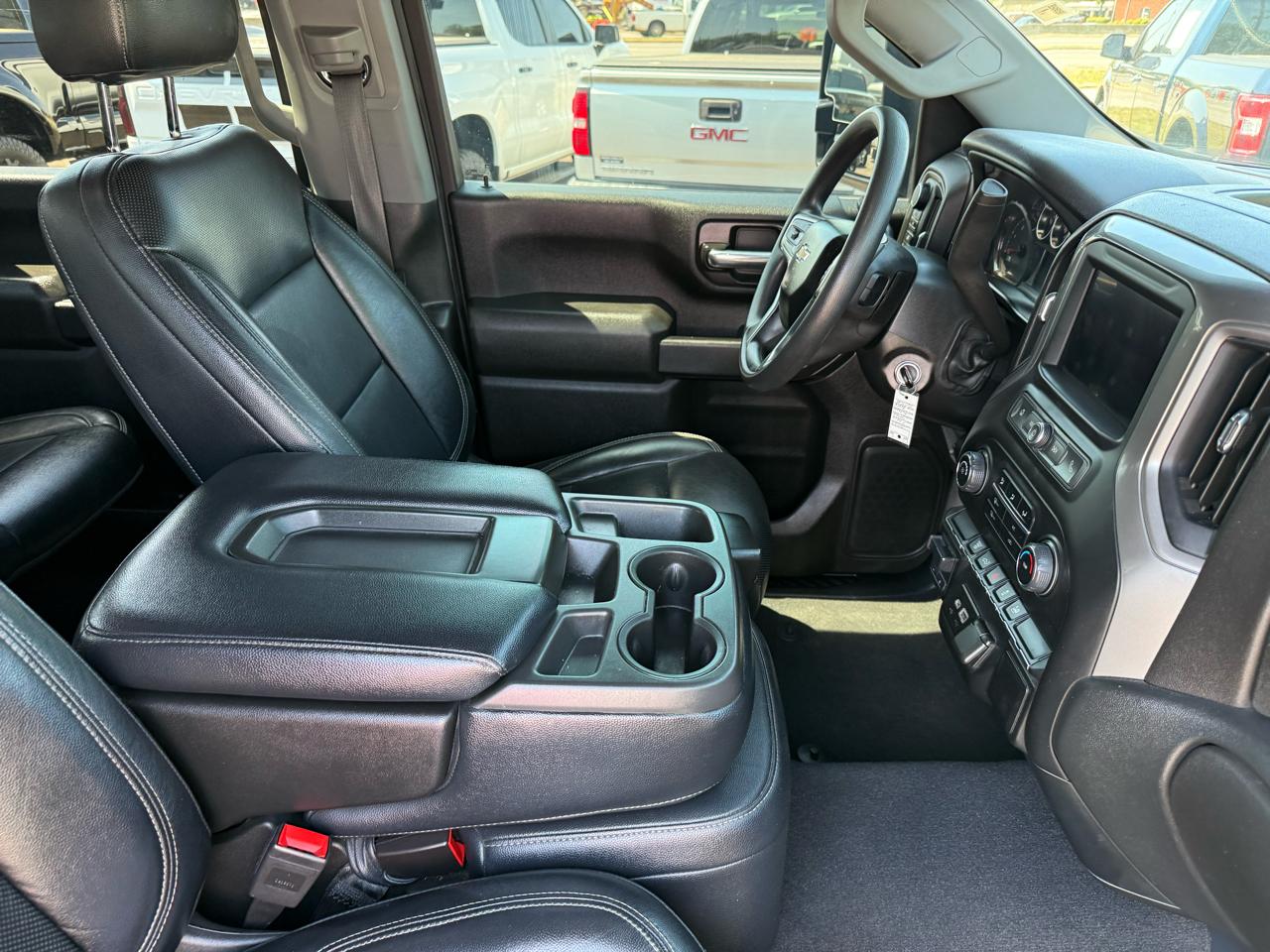 Chevrolet Silverado 2500HD 4WD Crew Cab 159" Custom 2023