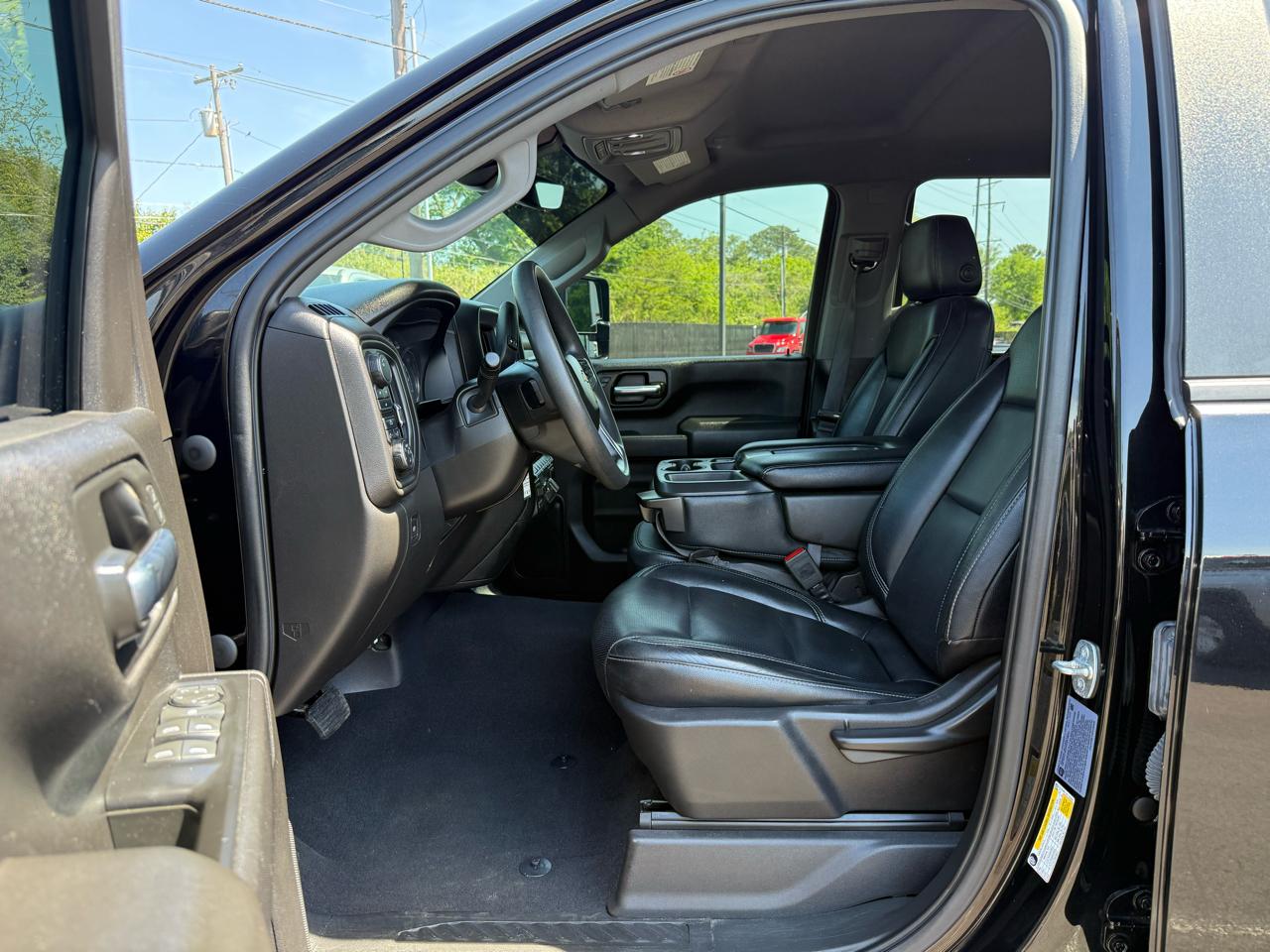 Chevrolet Silverado 2500HD 4WD Crew Cab 159" Custom 2023