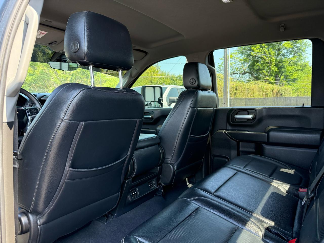 Chevrolet Silverado 2500HD 4WD Crew Cab 159" Custom 2023