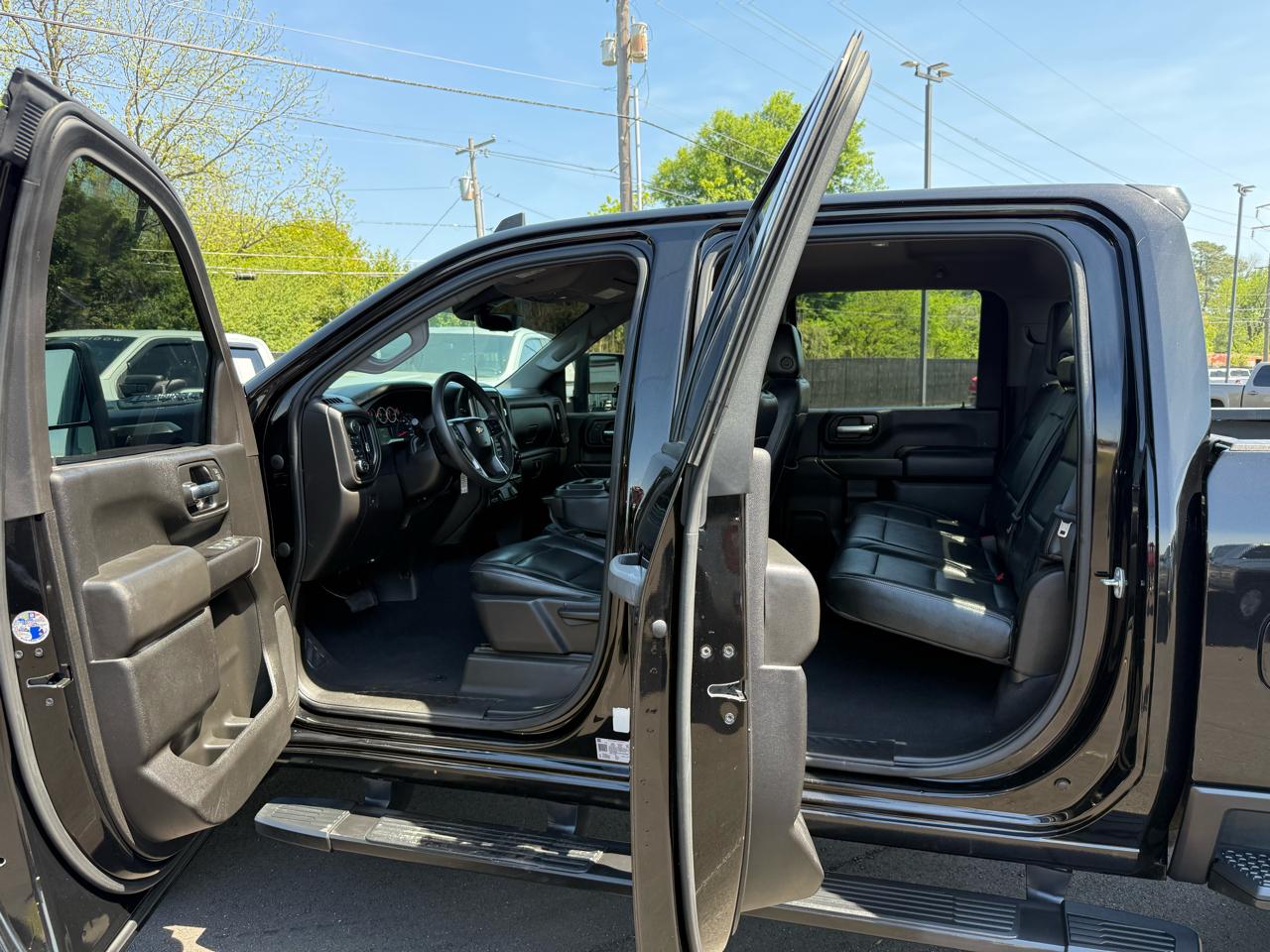 Chevrolet Silverado 2500HD 4WD Crew Cab 159" Custom 2023