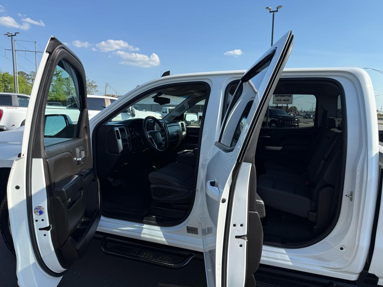 Chevrolet Silverado 1500 4WD Crew Cab 147" LT w/1LT 2018