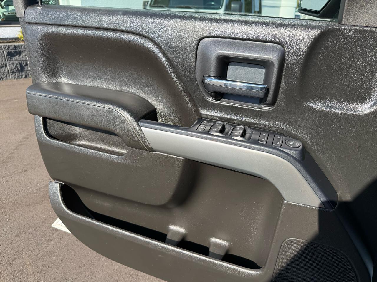 Chevrolet Silverado 1500 4WD Crew Cab 147" LT w/1LT 2018