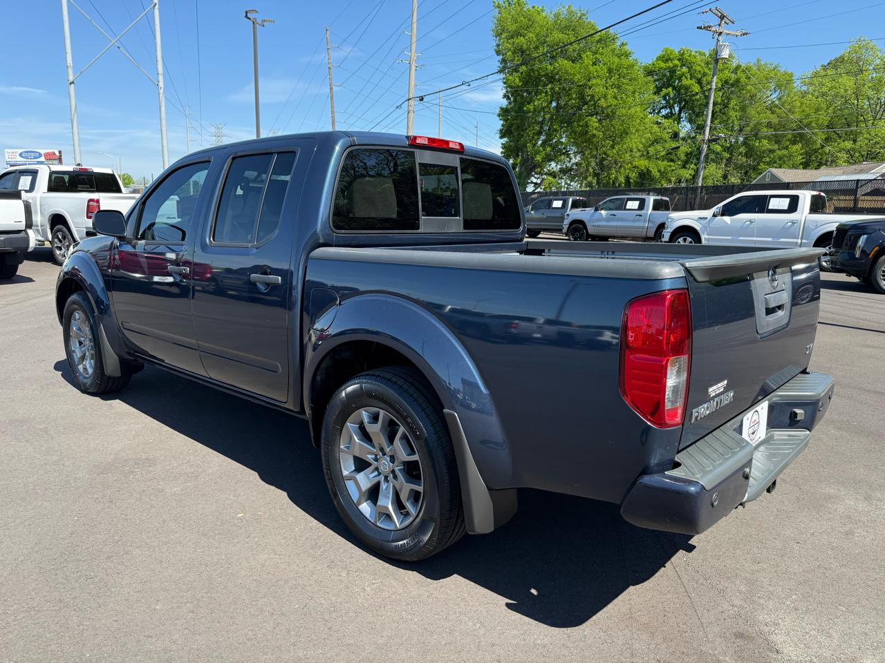 Nissan Frontier Crew Cab 4x2 SV Auto 2021