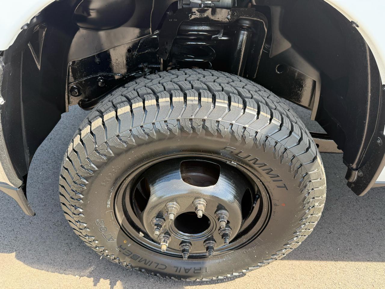 RAM 3500 Tradesman 4x4 Crew Cab 8' Box 2024