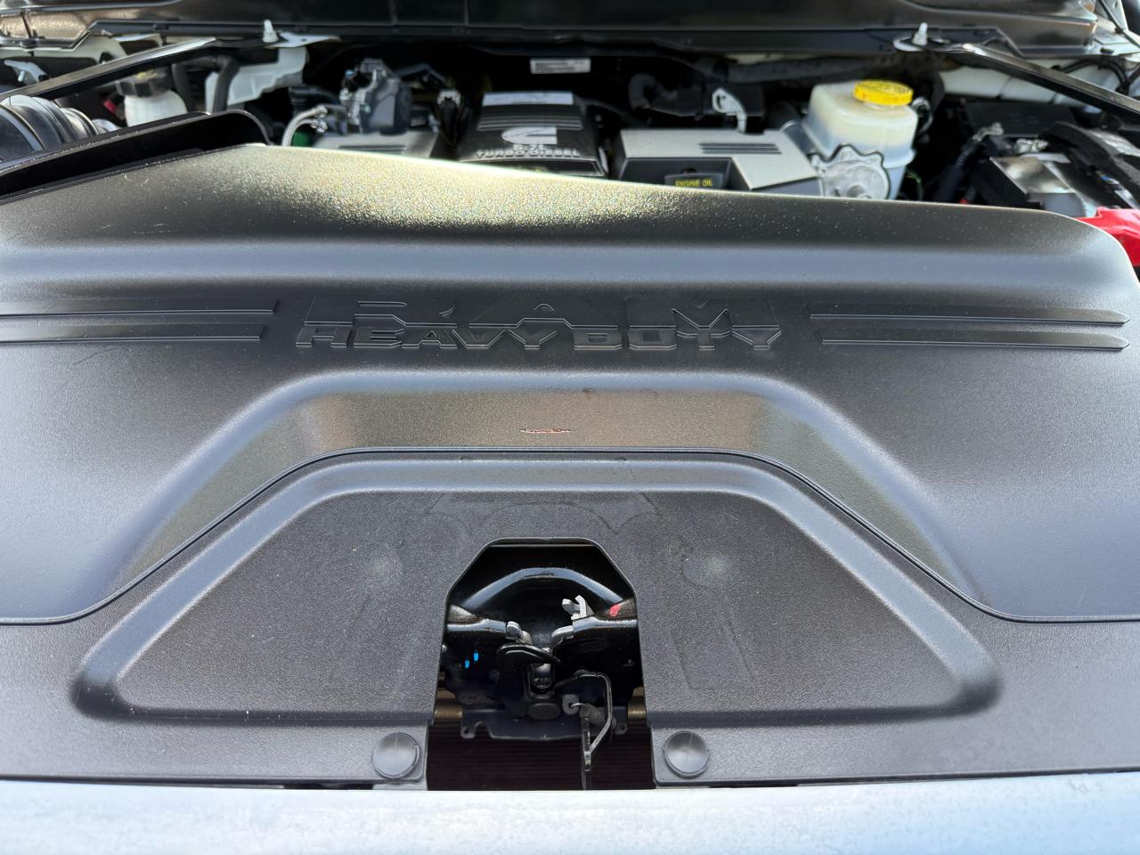 RAM 3500 Tradesman 4x4 Crew Cab 8' Box 2024