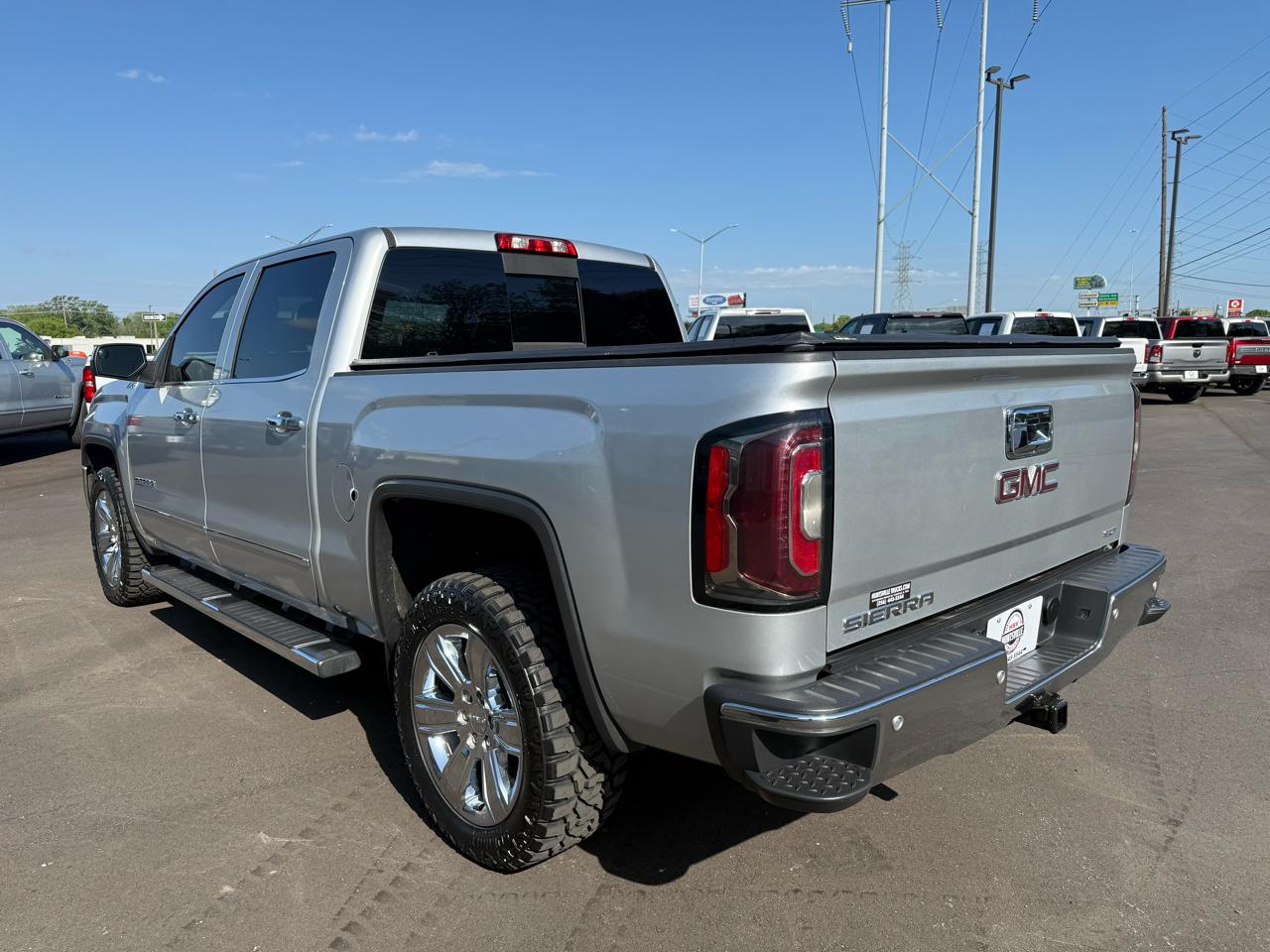 GMC Sierra 1500 4WD Crew Cab 143.5" SLT 2018
