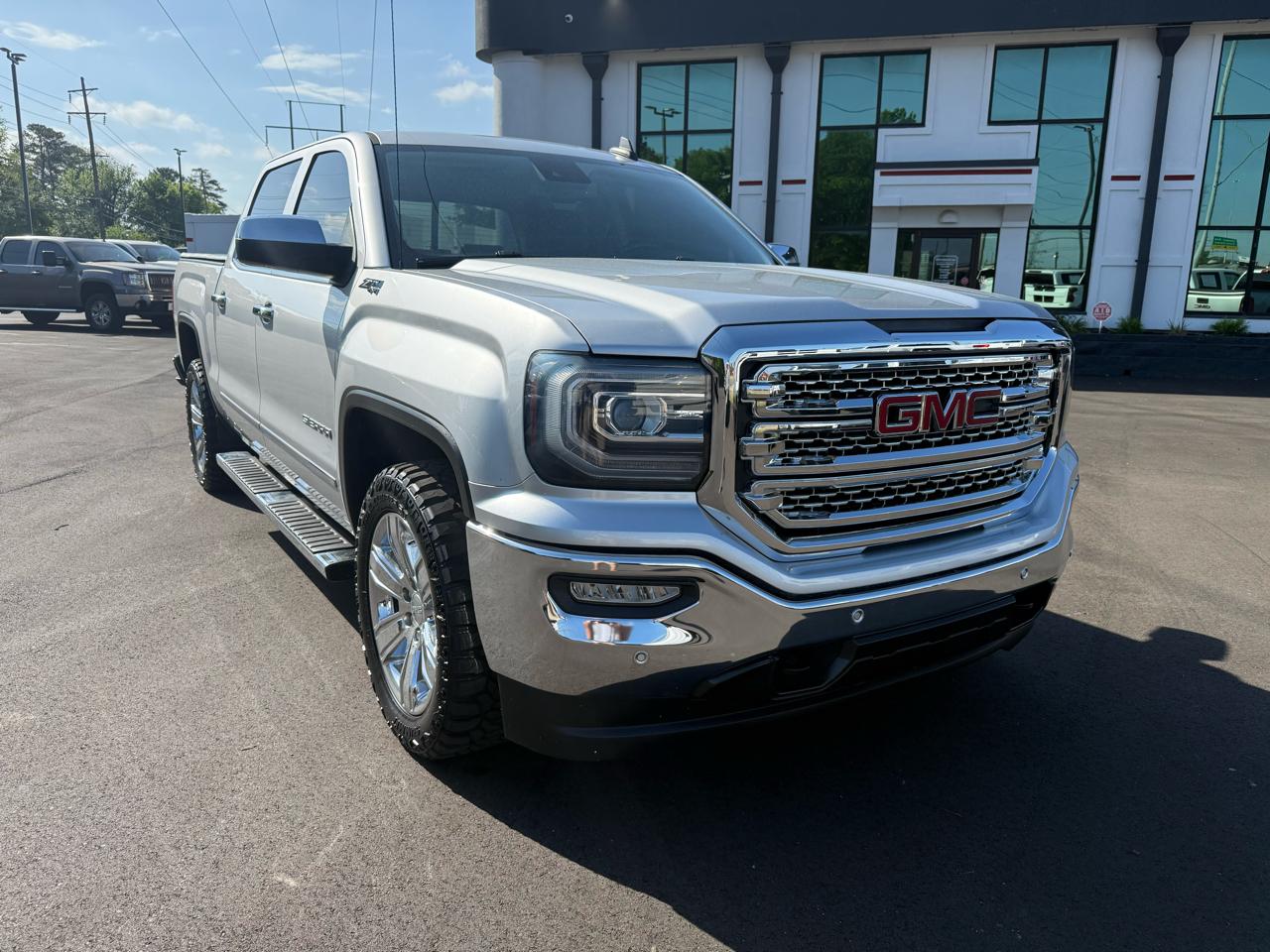 GMC Sierra 1500 4WD Crew Cab 143.5" SLT 2018