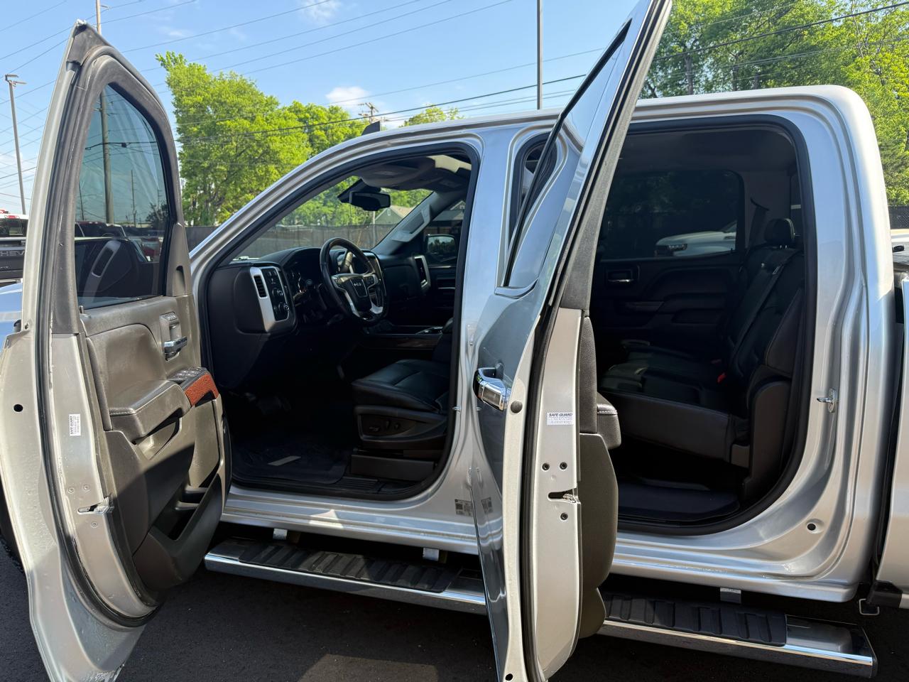 GMC Sierra 1500 4WD Crew Cab 143.5" SLT 2018