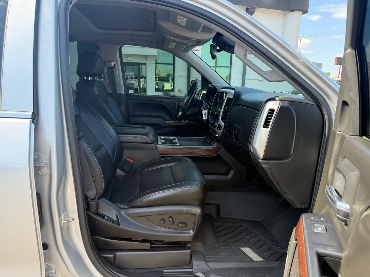 GMC Sierra 1500 4WD Crew Cab 143.5" SLT 2018