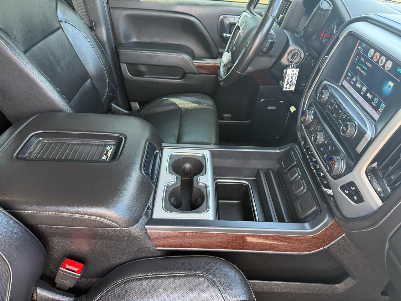 GMC Sierra 1500 4WD Crew Cab 143.5" SLT 2018