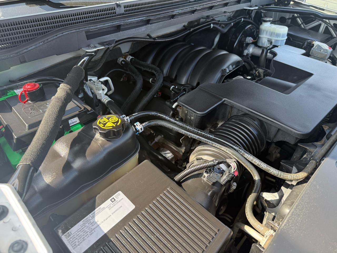 GMC Sierra 1500 4WD Crew Cab 143.5" SLT 2018