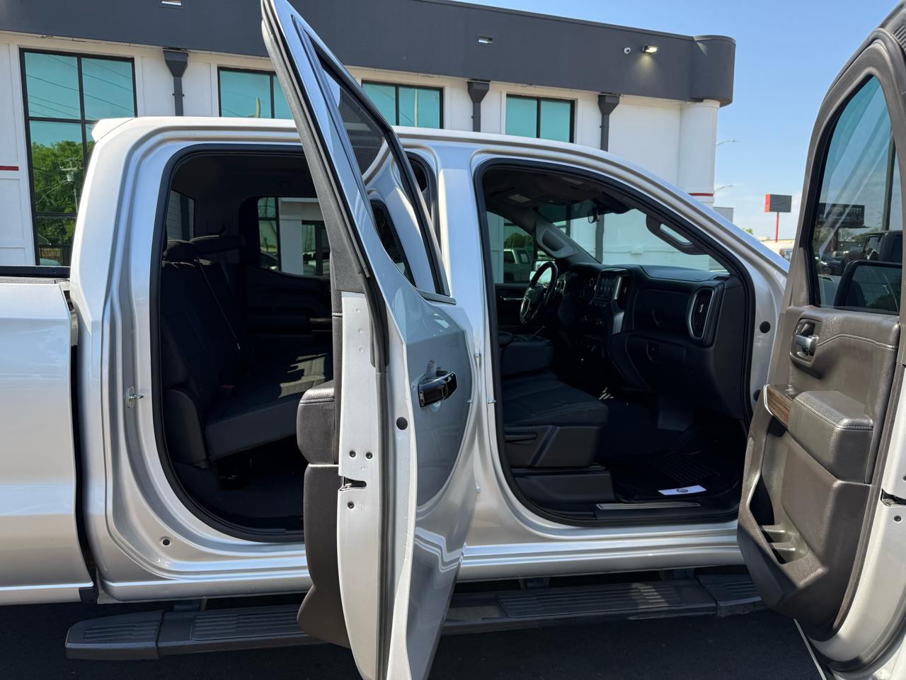 Chevrolet Silverado 1500 4WD Crew Cab 157" LT Trail Boss 2020