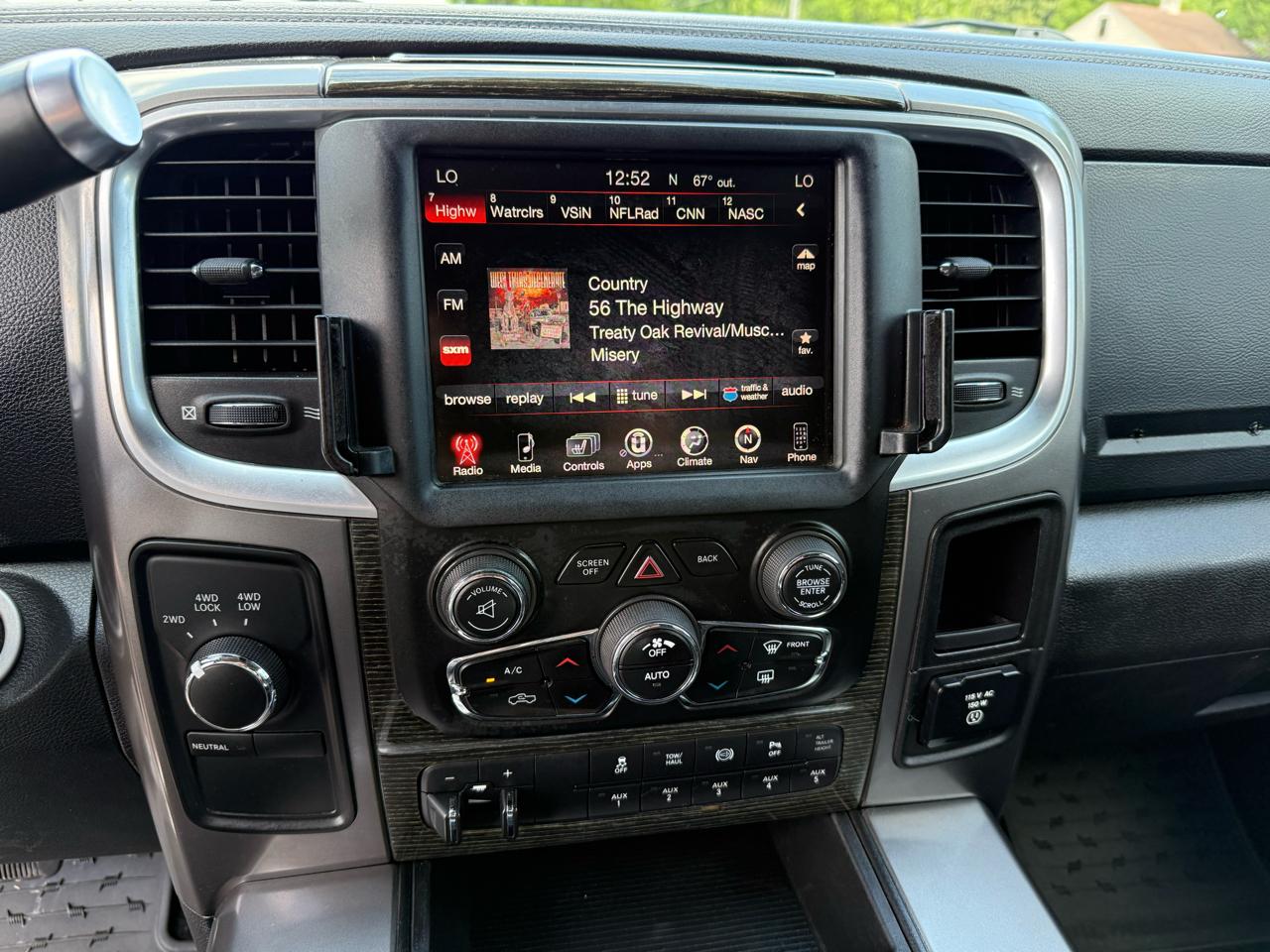 RAM 3500 4WD Crew Cab 169" Longhorn Limited 2015