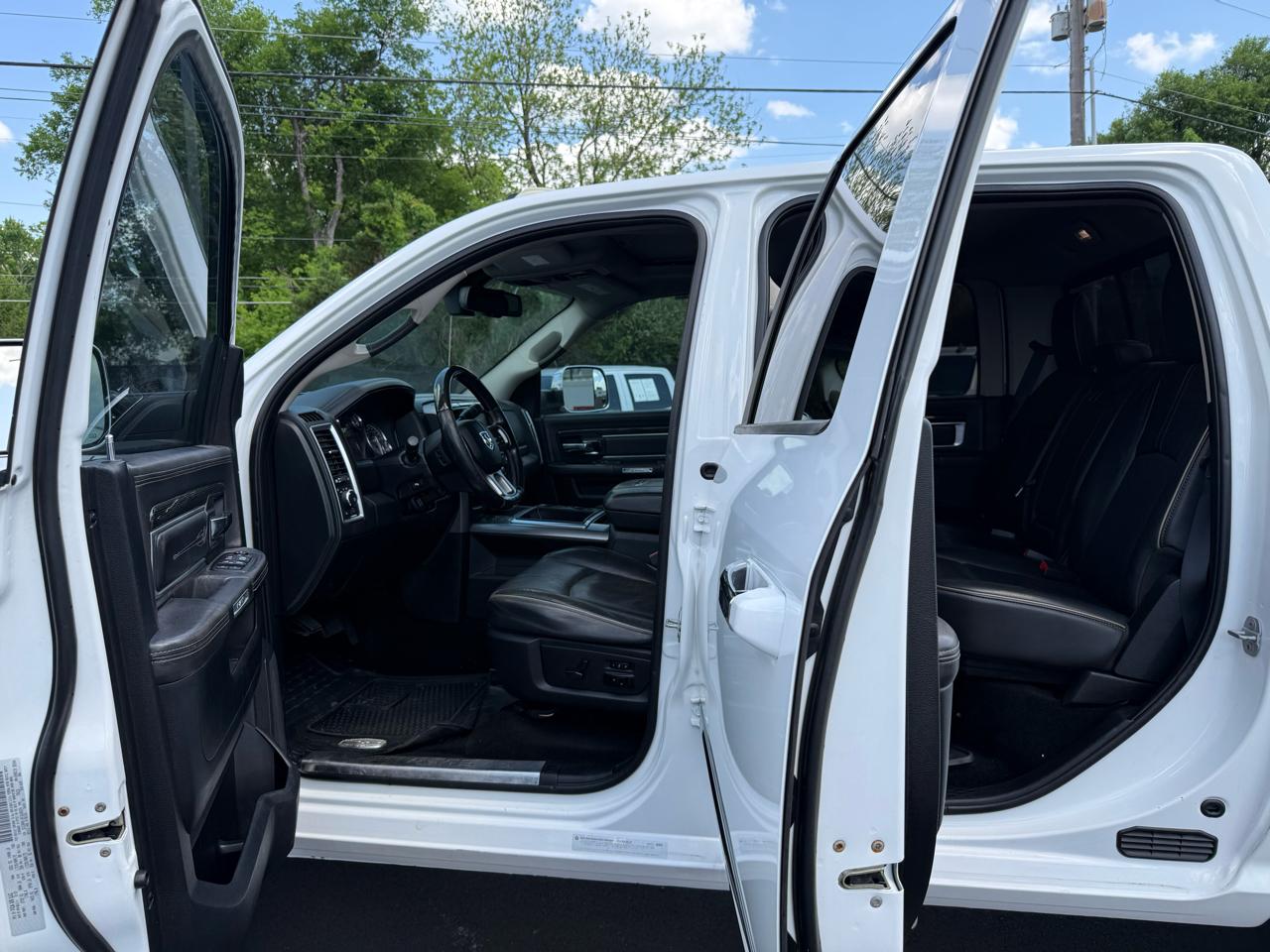 RAM 3500 4WD Crew Cab 169" Longhorn Limited 2015