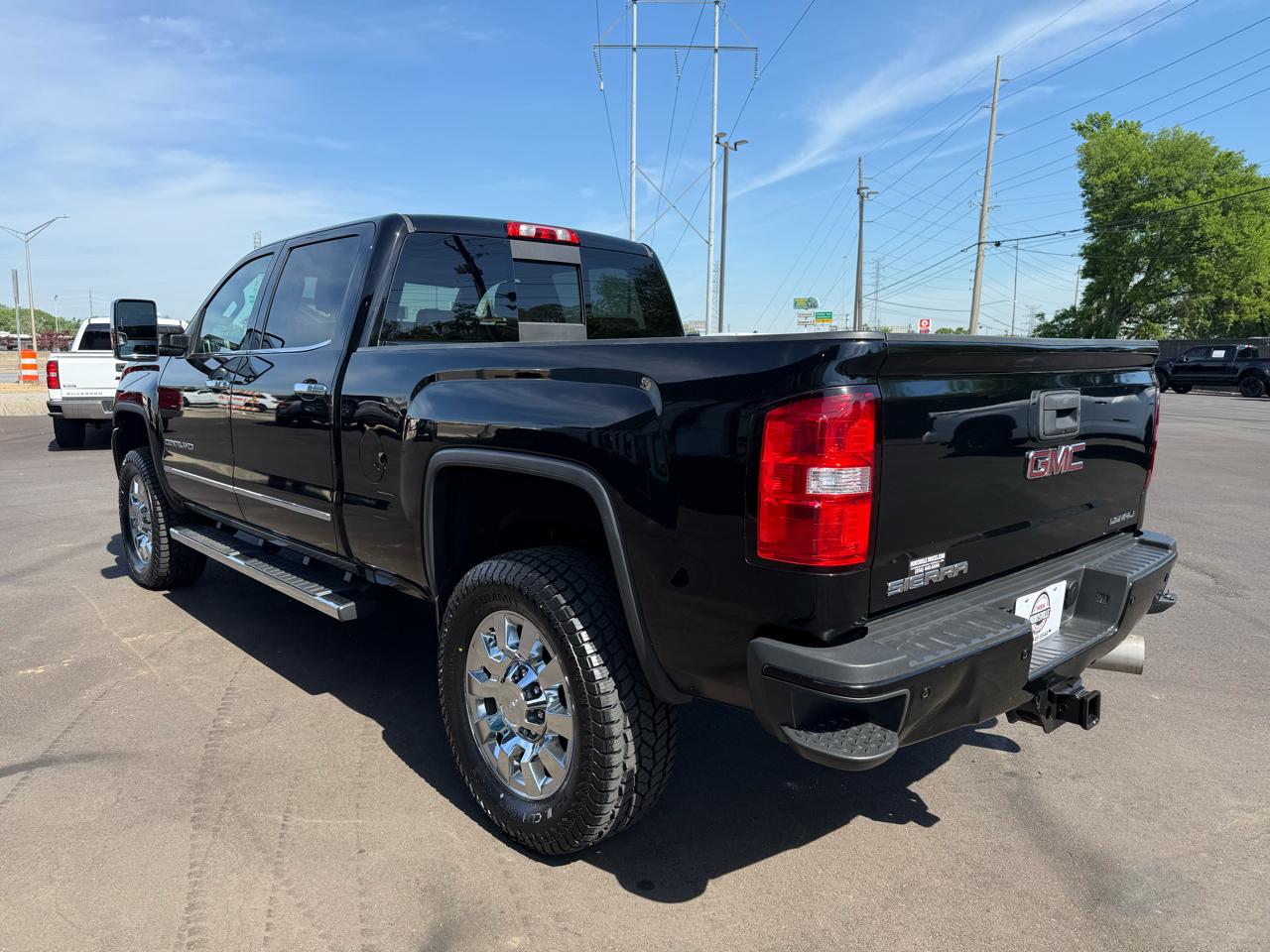 GMC Sierra 2500HD 4WD Crew Cab 153.7" Denali 2018