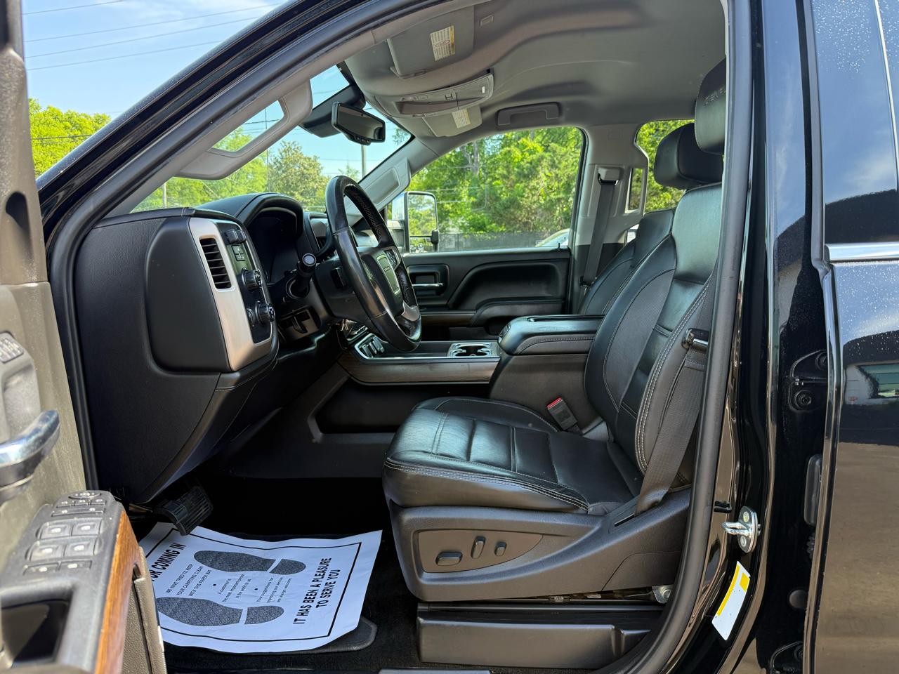 GMC Sierra 2500HD 4WD Crew Cab 153.7" Denali 2018