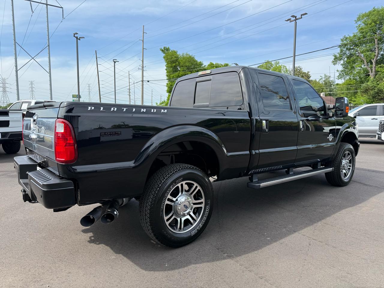 Ford Super Duty F-250 SRW Platinum 4WD Crew Cab 6.75' Box 2016