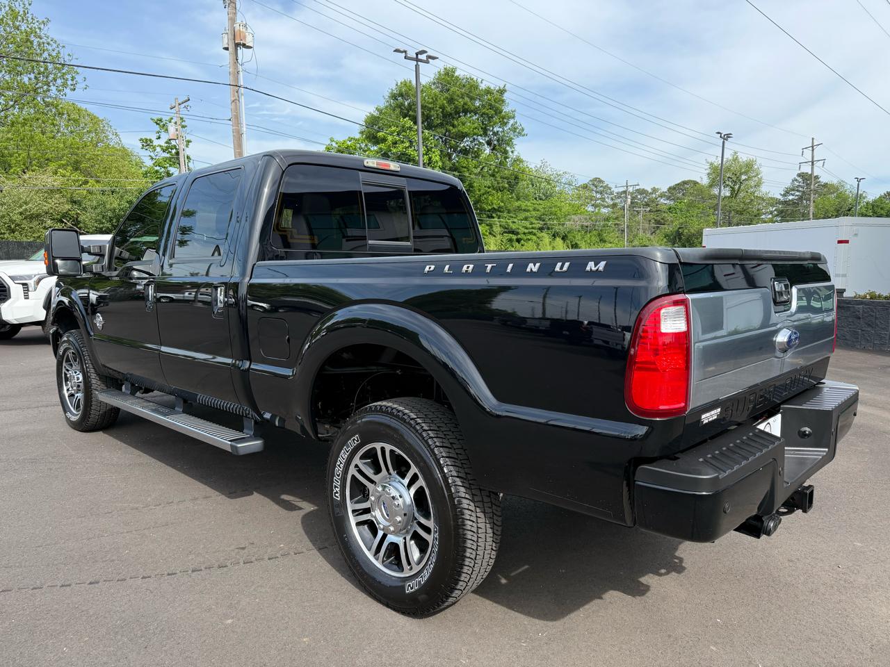 Ford Super Duty F-250 SRW Platinum 4WD Crew Cab 6.75' Box 2016