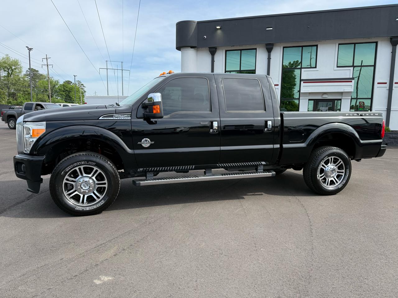 Ford Super Duty F-250 SRW Platinum 4WD Crew Cab 6.75' Box 2016