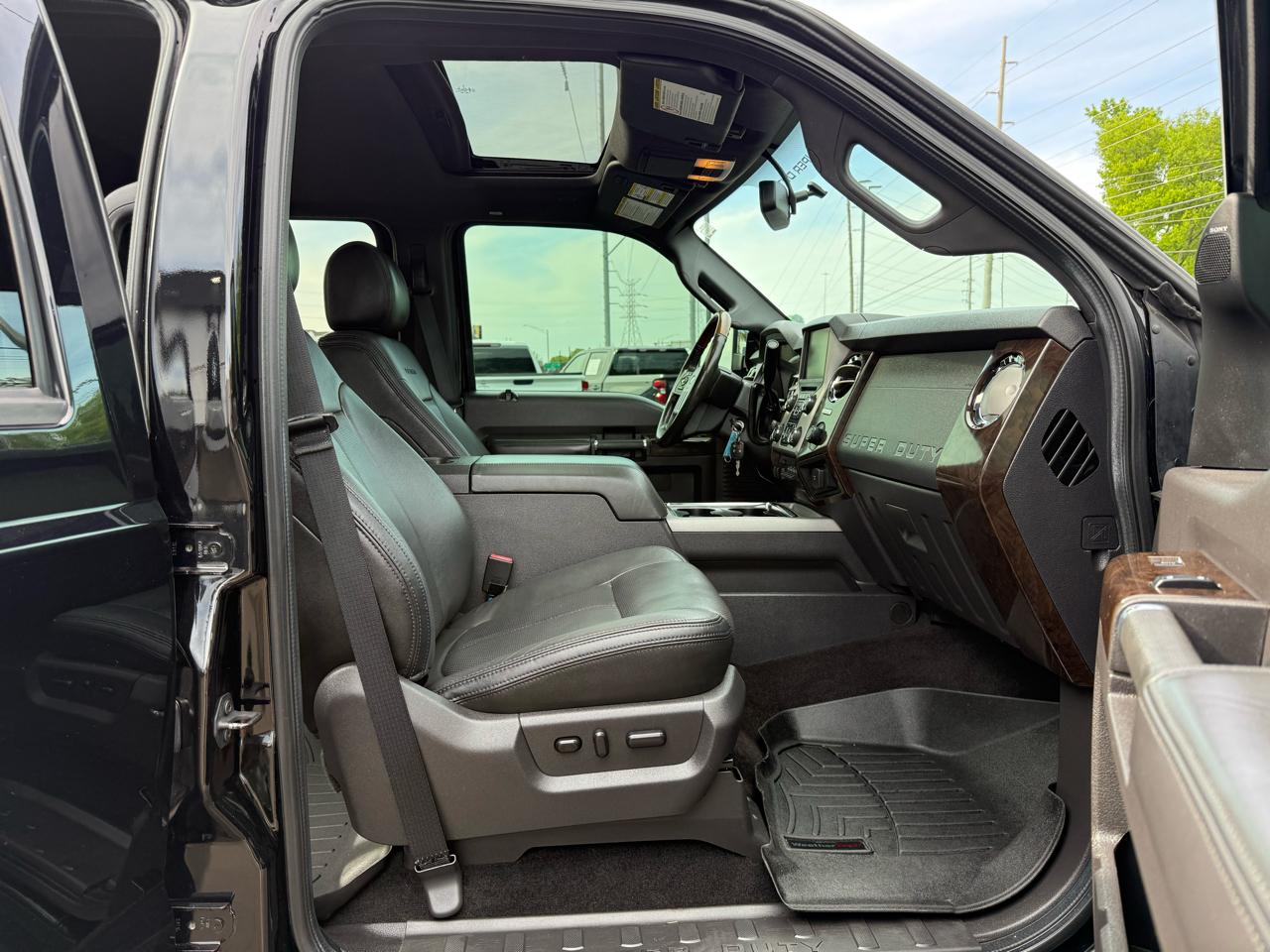 Ford Super Duty F-250 SRW Platinum 4WD Crew Cab 6.75' Box 2016