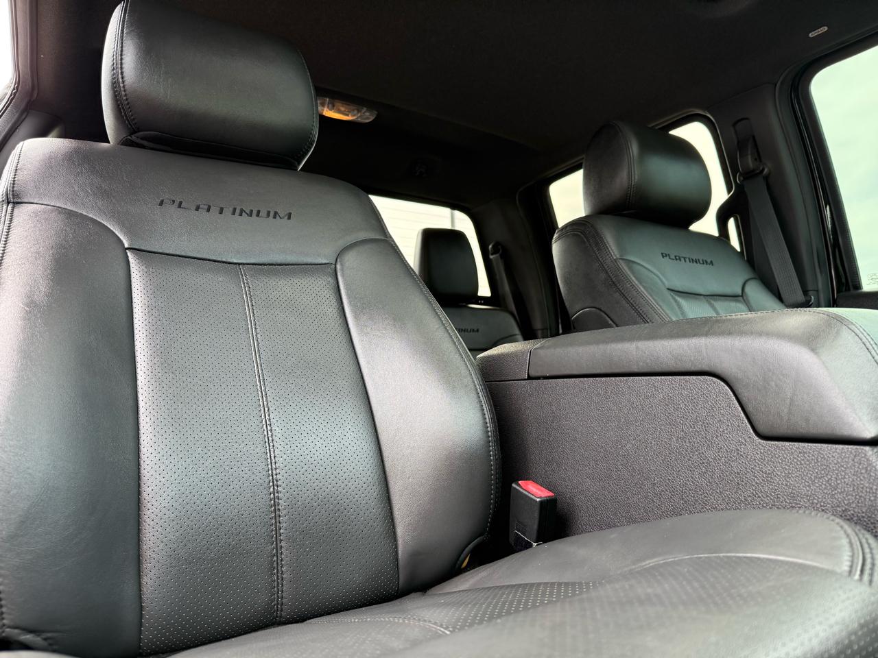 Ford Super Duty F-250 SRW Platinum 4WD Crew Cab 6.75' Box 2016