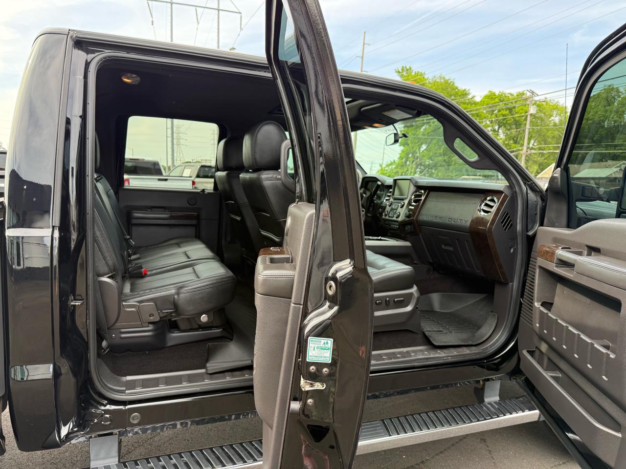 Ford Super Duty F-250 SRW Platinum 4WD Crew Cab 6.75' Box 2016