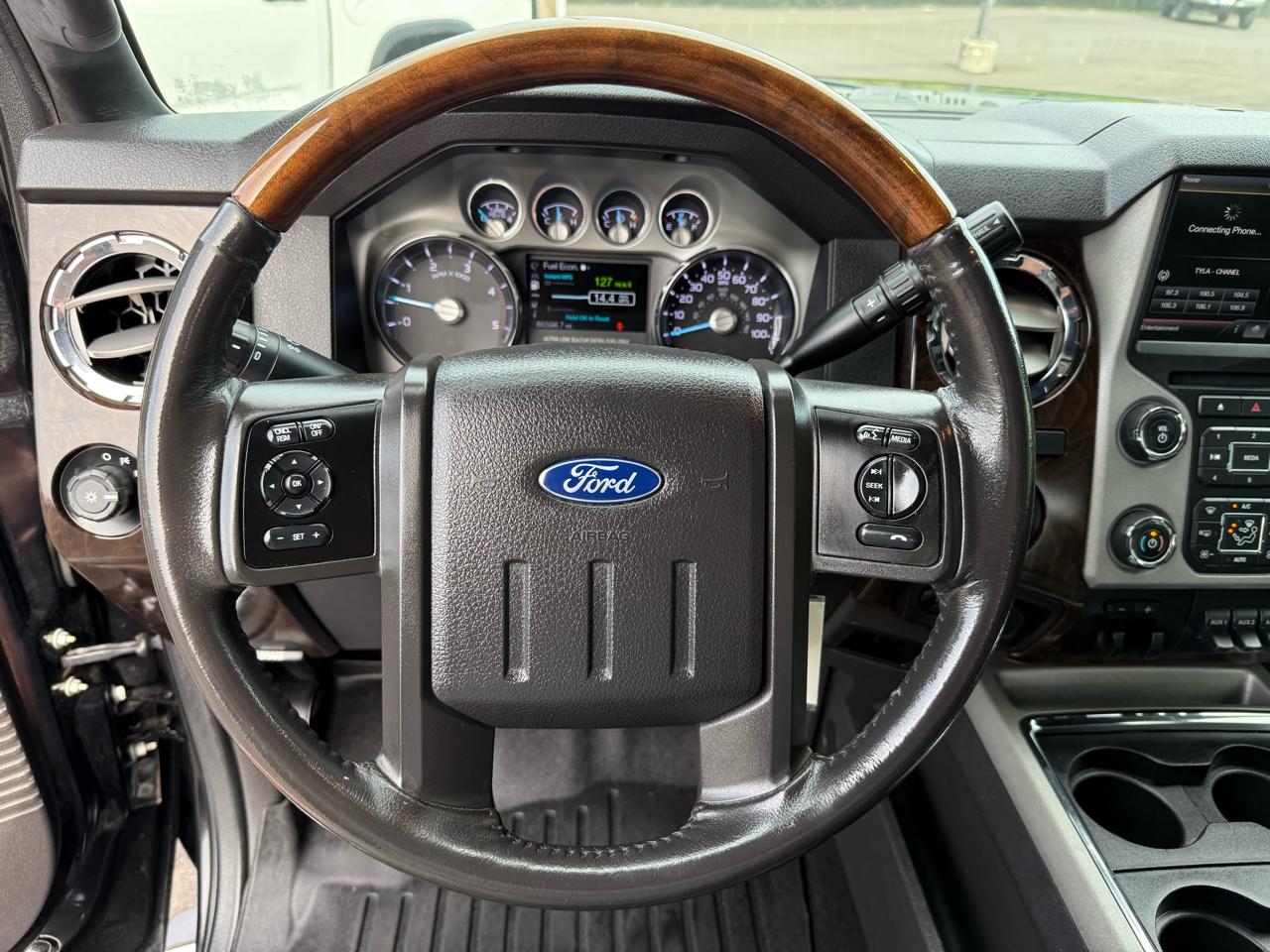 Ford Super Duty F-250 SRW Platinum 4WD Crew Cab 6.75' Box 2016