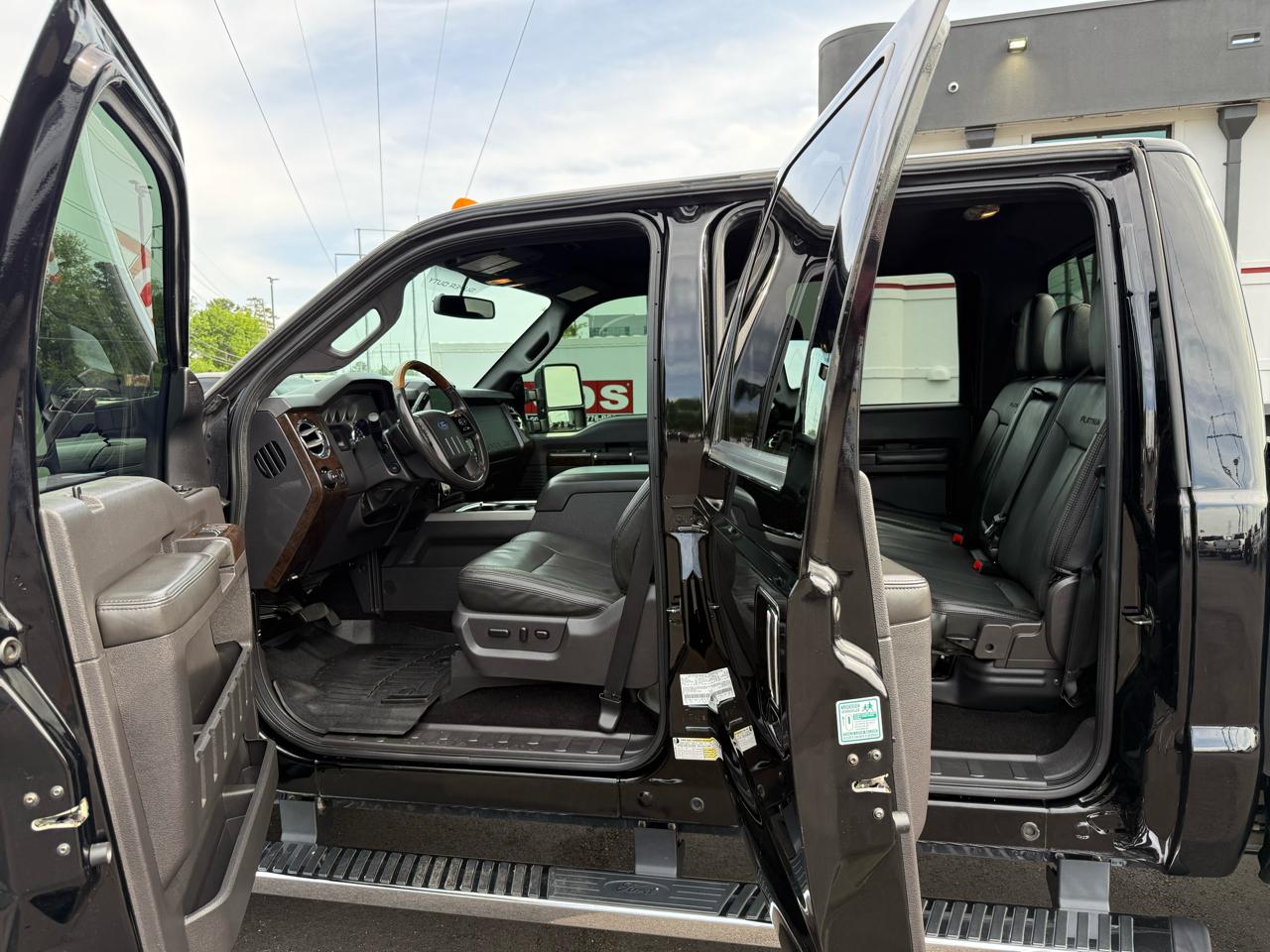 Ford Super Duty F-250 SRW Platinum 4WD Crew Cab 6.75' Box 2016