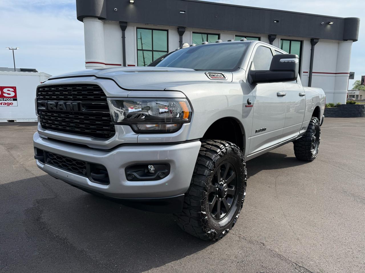 RAM 2500 Big Horn 4x4 Crew Cab 6'4" Box 2024