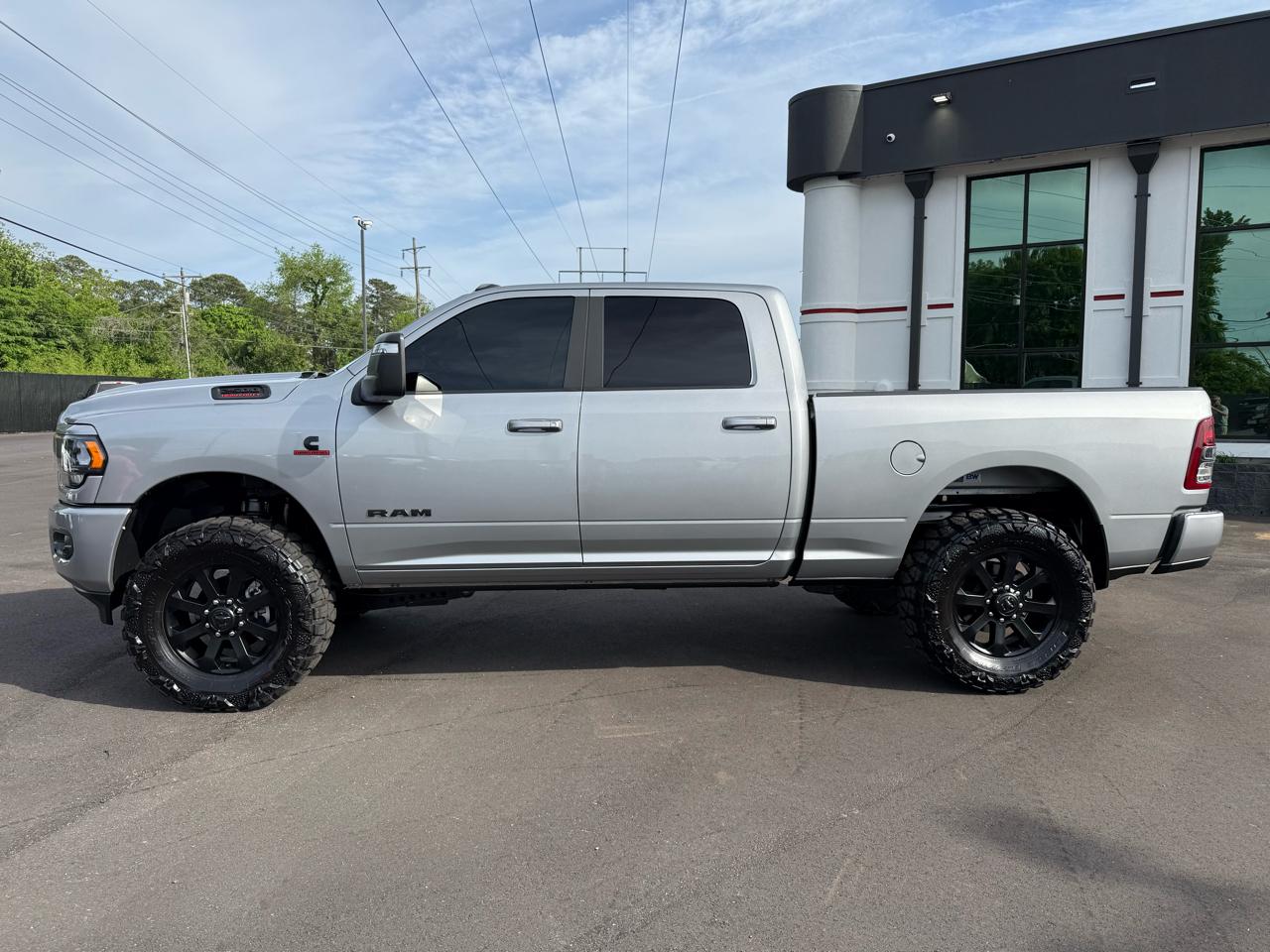 RAM 2500 Big Horn 4x4 Crew Cab 6'4" Box 2024