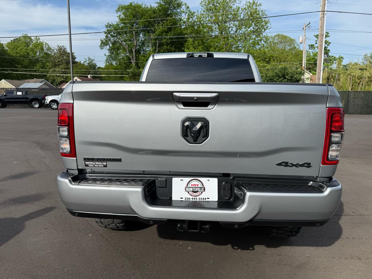 RAM 2500 Big Horn 4x4 Crew Cab 6'4" Box 2024