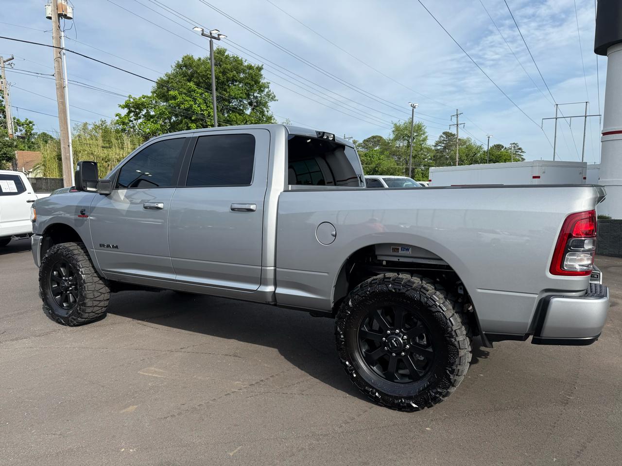 RAM 2500 Big Horn 4x4 Crew Cab 6'4" Box 2024