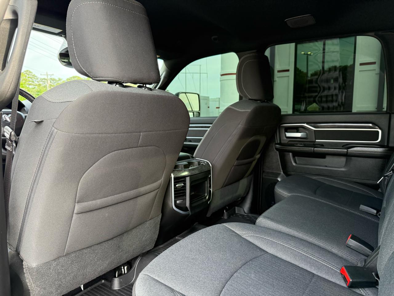 RAM 2500 Big Horn 4x4 Crew Cab 6'4" Box 2024