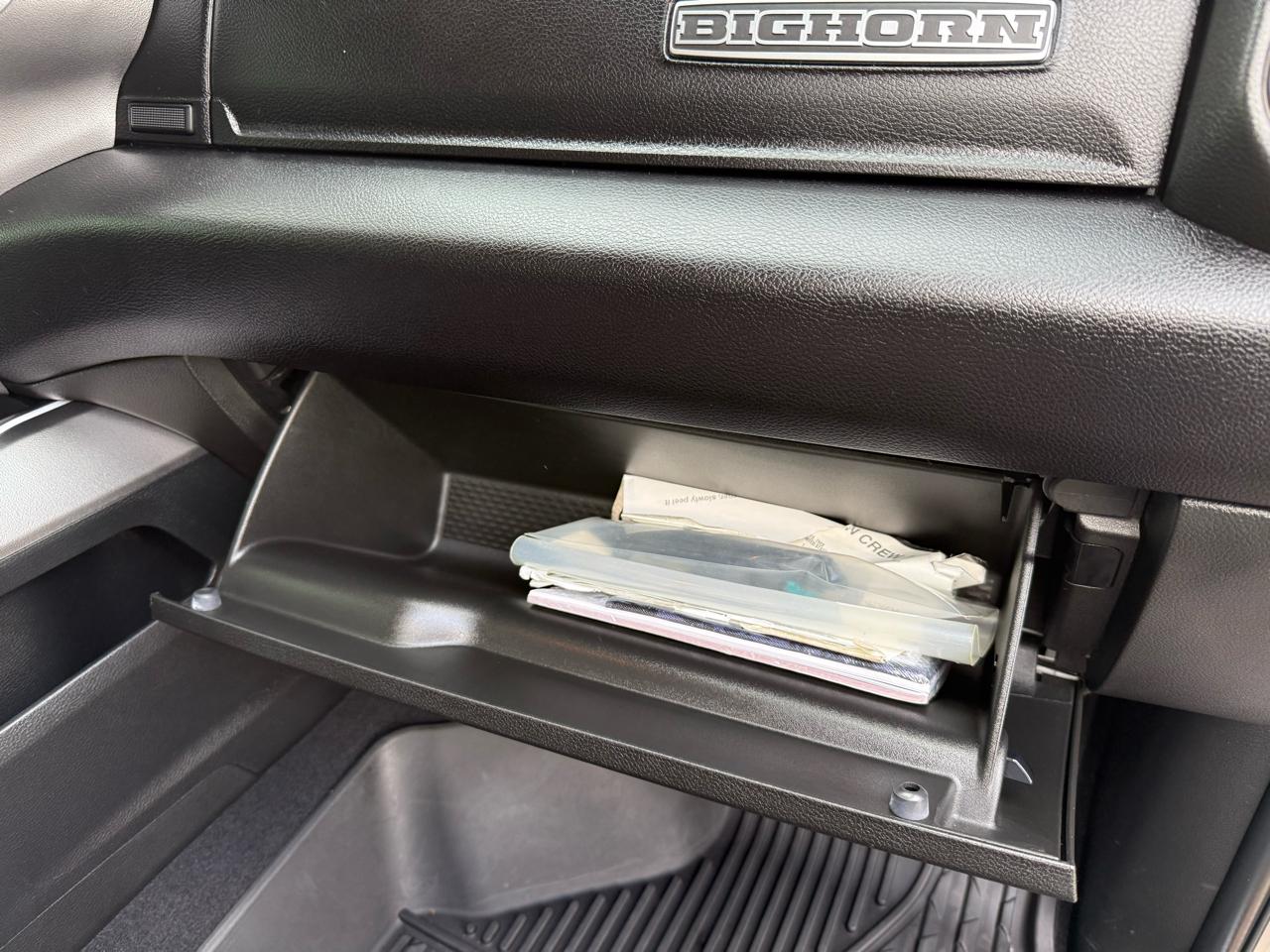 RAM 2500 Big Horn 4x4 Crew Cab 6'4" Box 2024