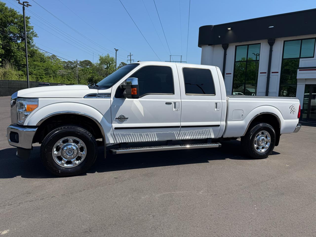 Ford Super Duty F-250 SRW Lariat 4WD Crew Cab 6.75' Box 2016