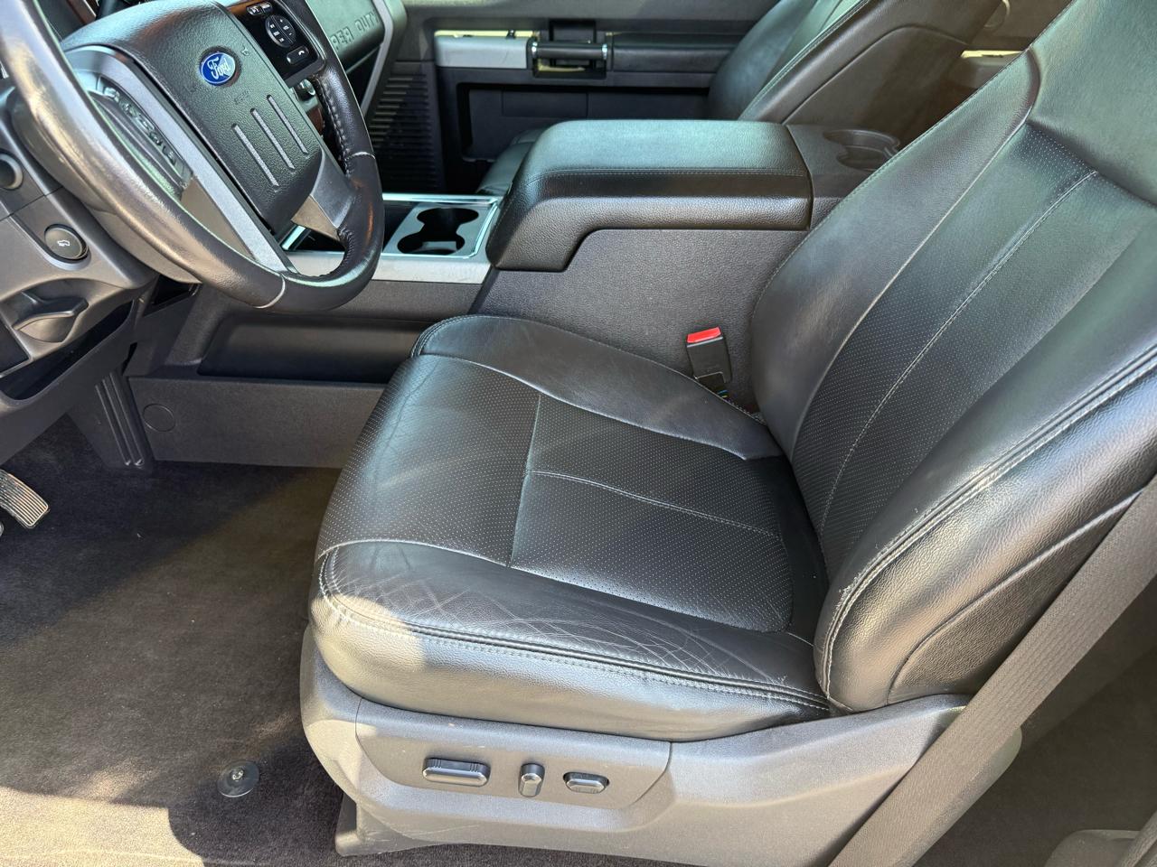 Ford Super Duty F-250 SRW Lariat 4WD Crew Cab 6.75' Box 2016