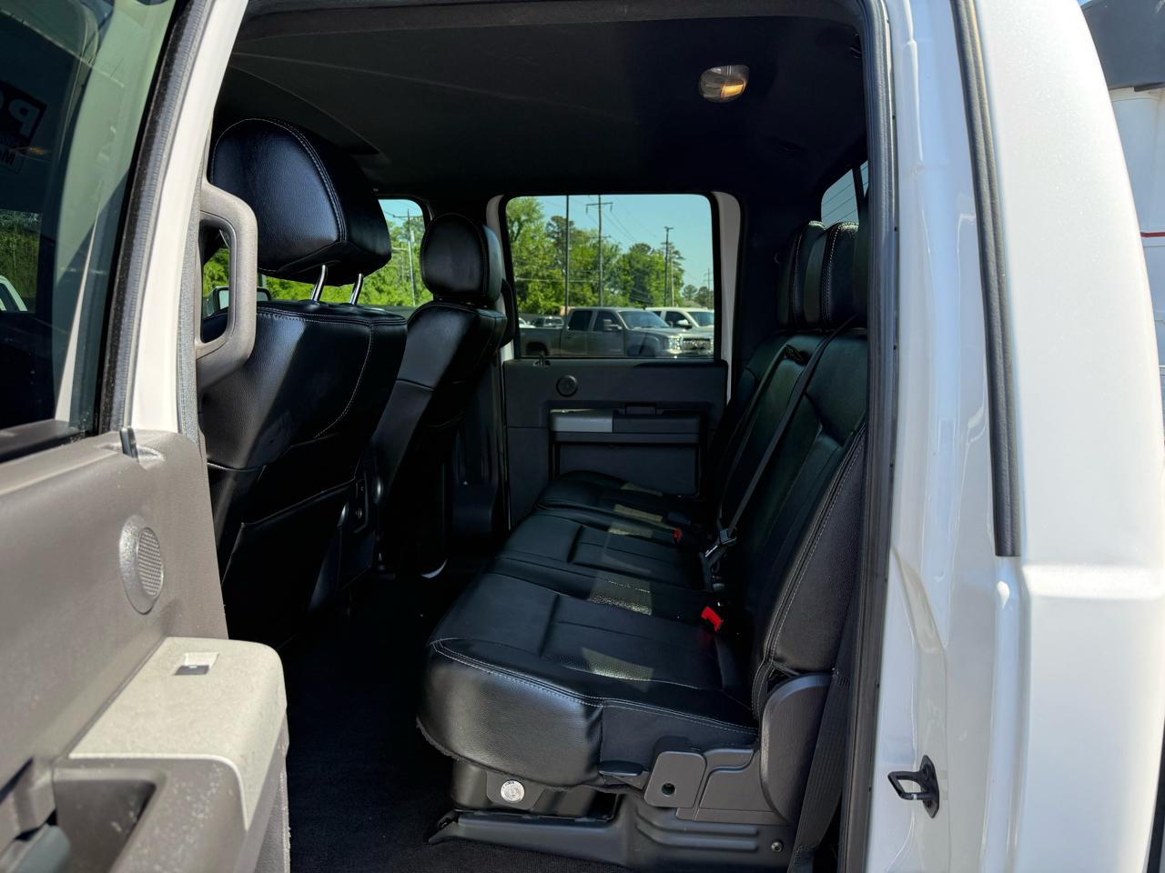 Ford Super Duty F-250 SRW Lariat 4WD Crew Cab 6.75' Box 2016