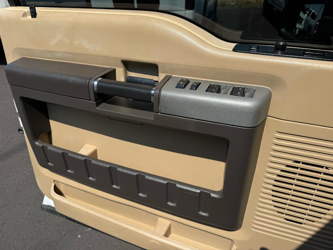 Ford Super Duty F-250 SRW Lariat 4WD Crew Cab 6.75' Box 2013