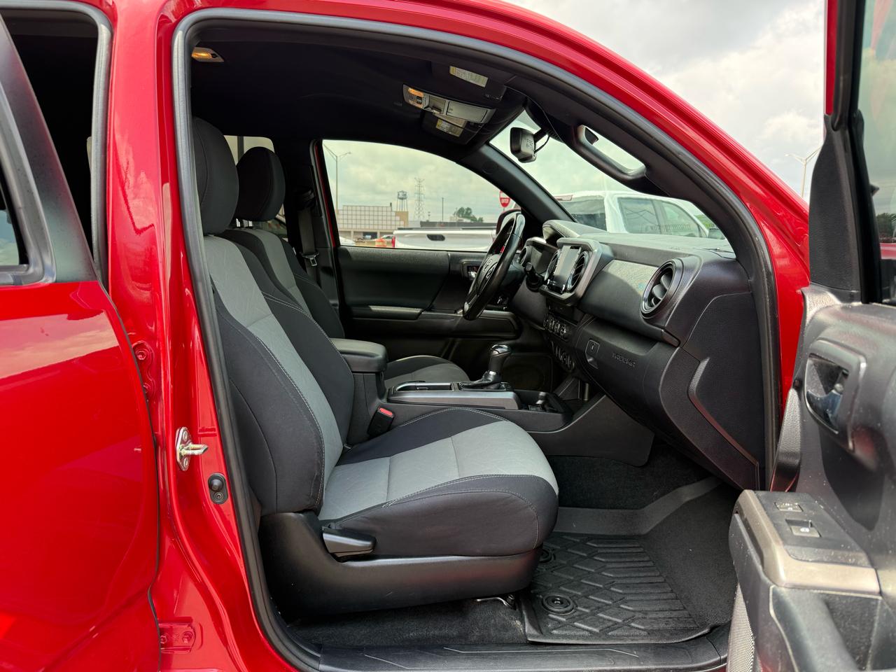 Toyota Tacoma 4WD TRD Sport Double Cab 5' Bed AT (Natl) 2020