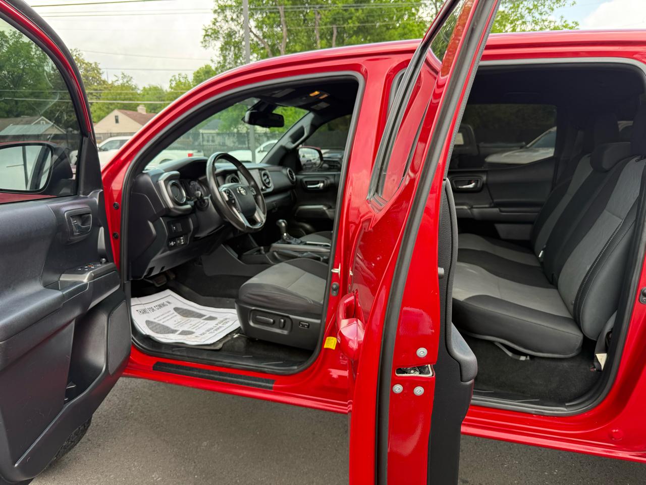 Toyota Tacoma 4WD TRD Sport Double Cab 5' Bed AT (Natl) 2020