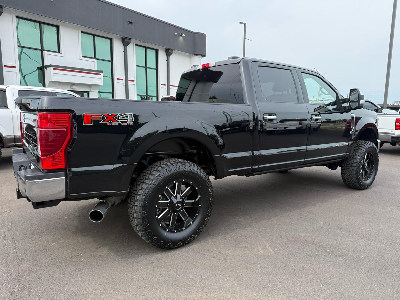 Ford Super Duty F-250 SRW XLT 4WD Crew Cab 6.75' Box 2022