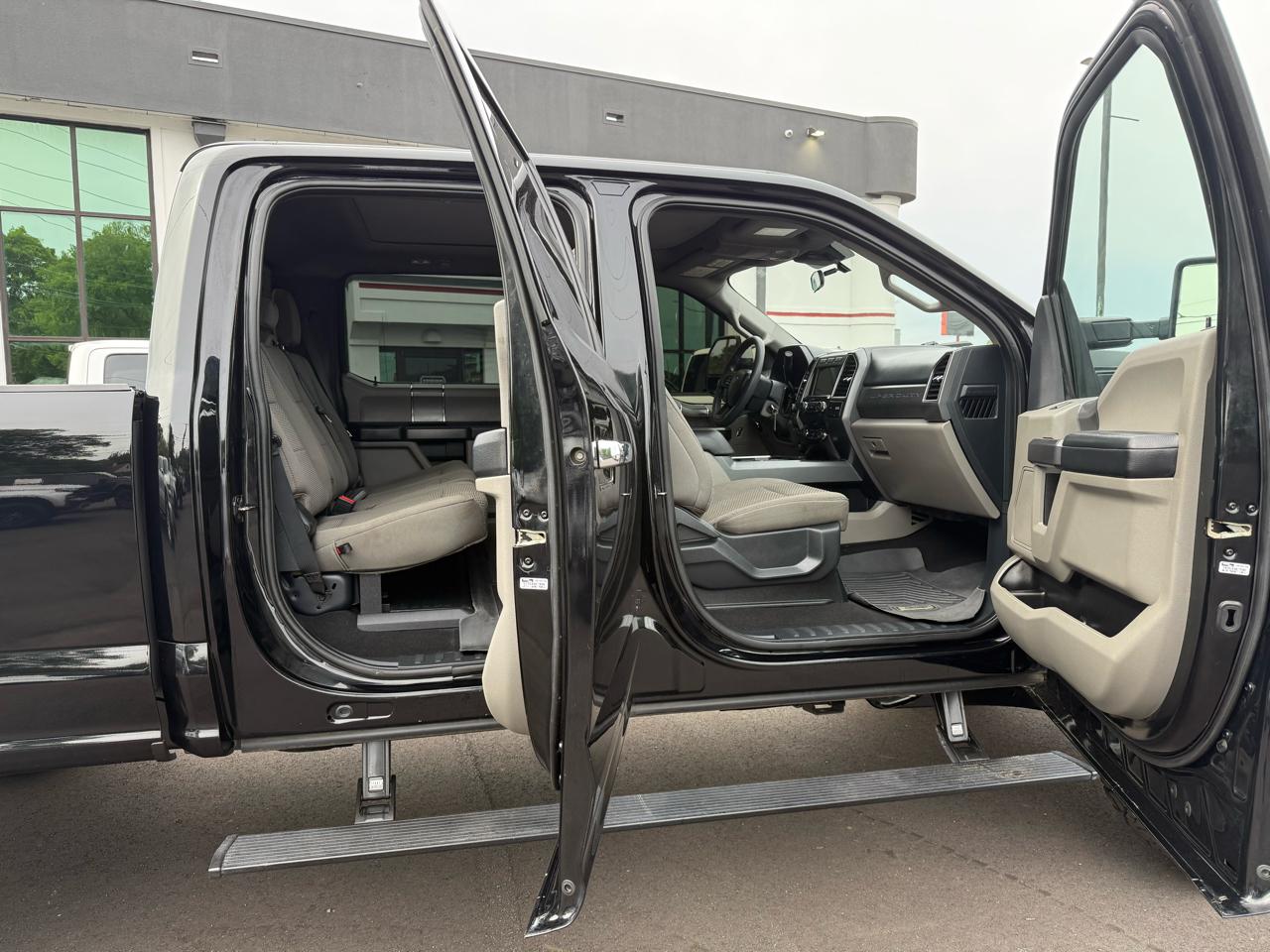 Ford Super Duty F-250 SRW XLT 4WD Crew Cab 6.75' Box 2022