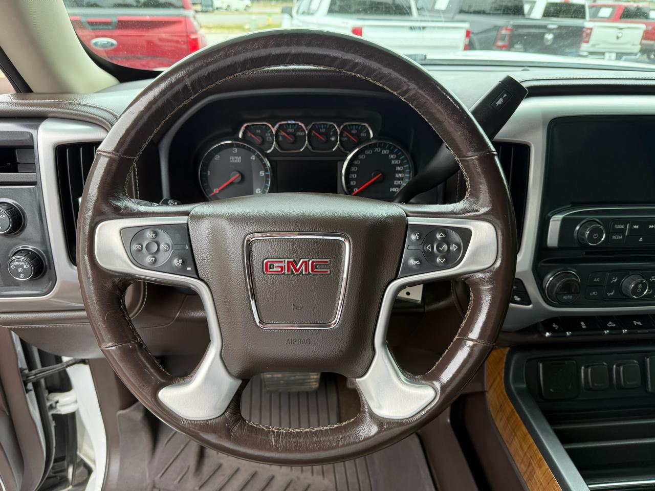 GMC Sierra 1500 4WD Crew Cab 143.5" SLT 2018