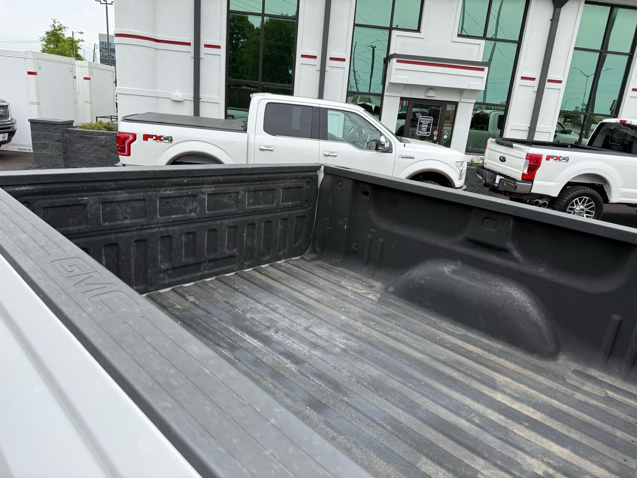 GMC Sierra 1500 4WD Crew Cab 143.5" SLT 2018