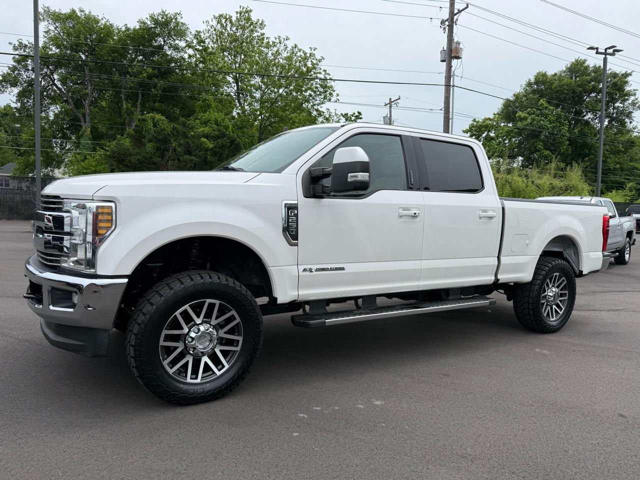 Ford Super Duty F-250 SRW Lariat 4WD Crew Cab 6.75' Box 2019