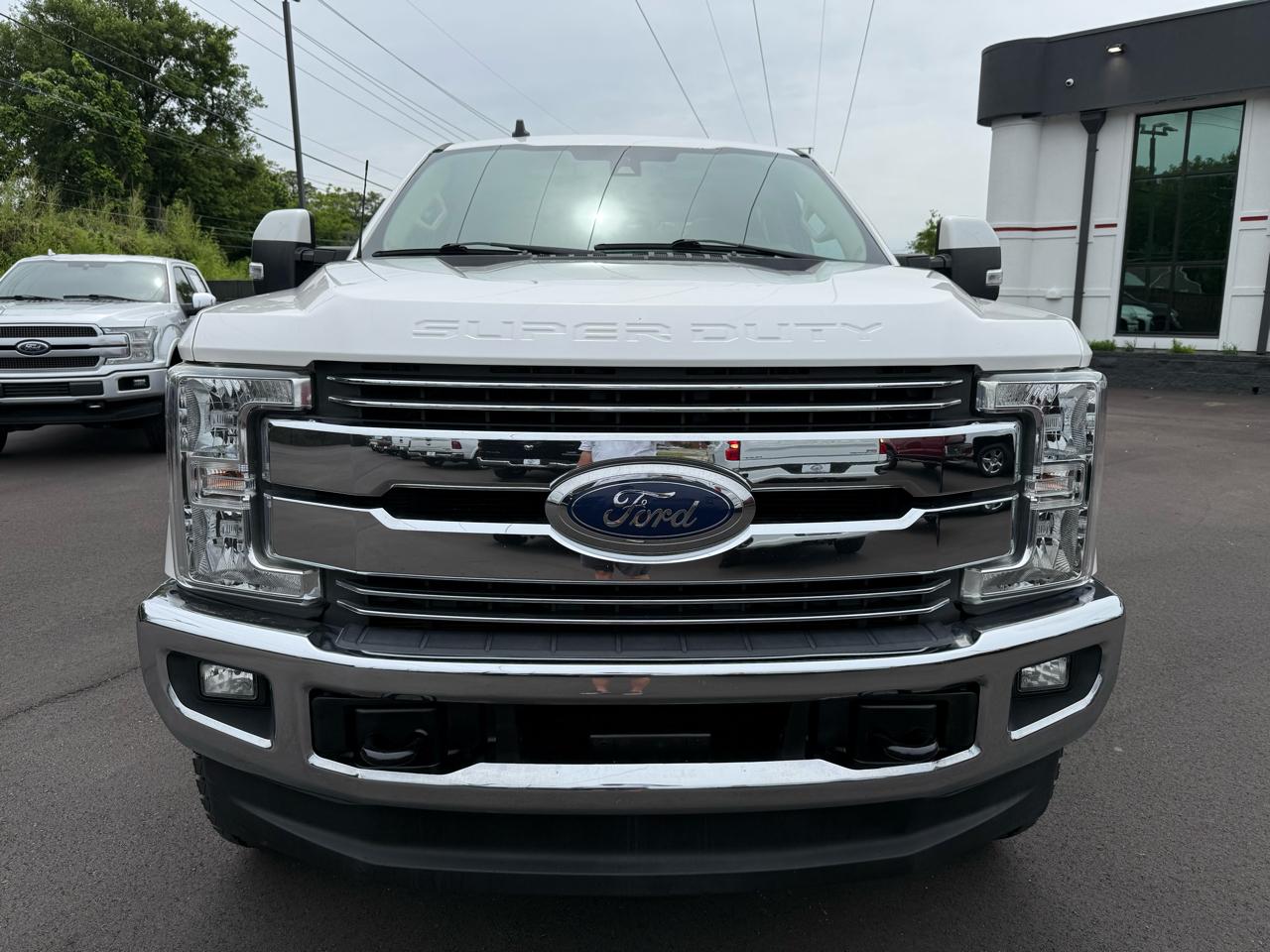 Ford Super Duty F-250 SRW Lariat 4WD Crew Cab 6.75' Box 2019